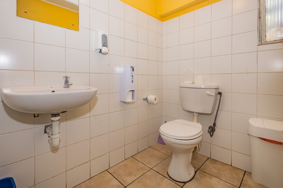 Commercial Property for Sale in Richmond Estate Western Cape